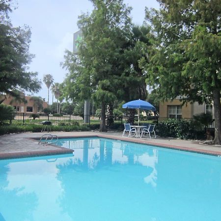 Sonesta Simply Suites Stafford Buitenkant foto